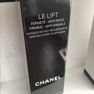 CHANEL - Le Lift Skin Recovery Sleep Mask